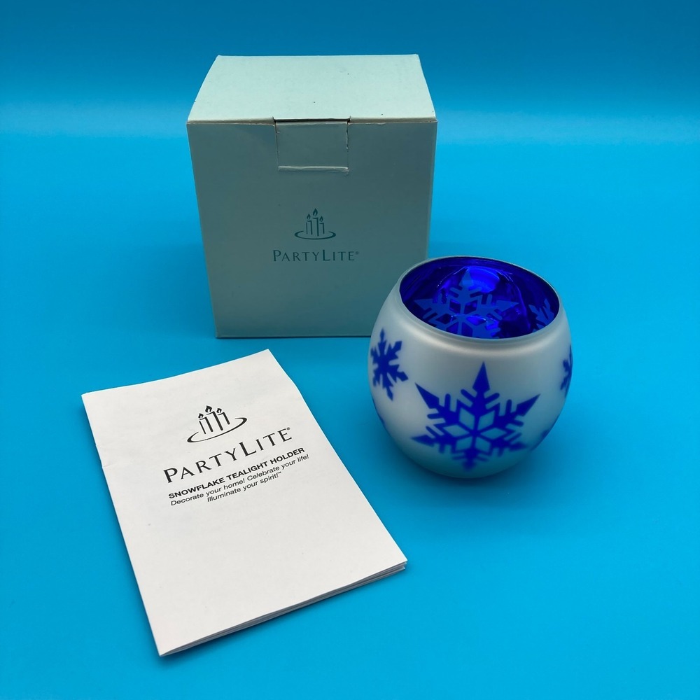 PartyLite P8676U Snowflake Tealight Holder Frosted Blue Glass Retired Christmas